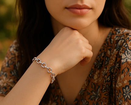 Sterling Silver Rhodium Plated Fancy Charm Bracelet (6.70 mm)