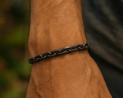 Sterling Silver Black Ruthenium Plated Oval Link Bracelet (5.60 mm)
