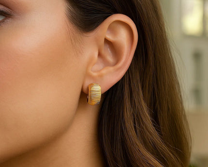 14k Yellow Gold Diamond Cut Hoop Design Earrings
