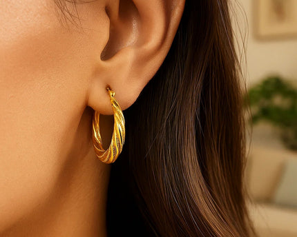 10k Yellow Gold Textured Graduated Twist Hoop Earrings