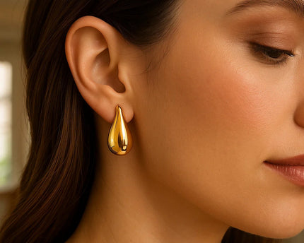 Large Raindrop Stud Earrings in 14K Yellow Gold