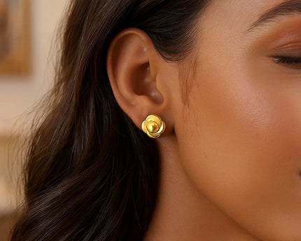 14K Yellow Gold Floral Stud Earrings
