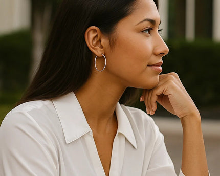 10k White Gold Polished Hoop Earrings (1.5x30mm)