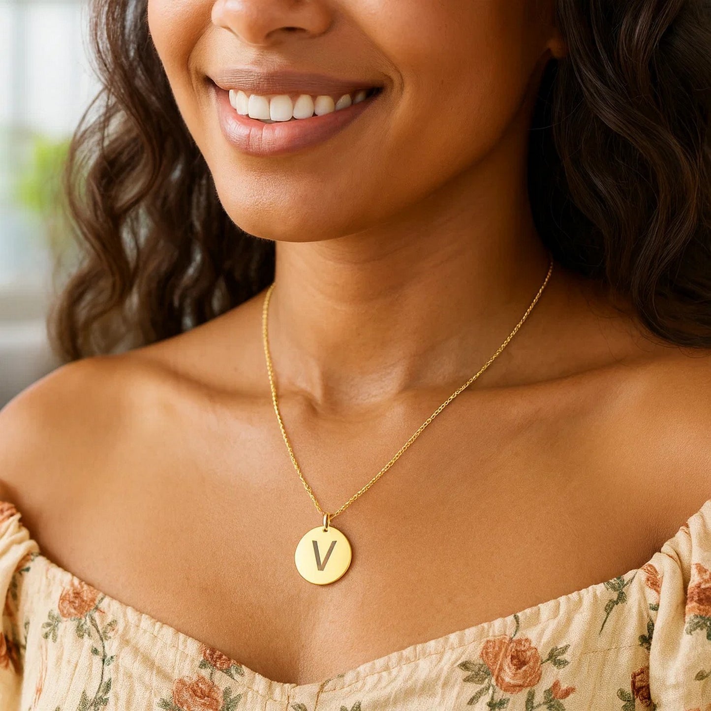 14K Yellow Gold Disc Initial V Pendant