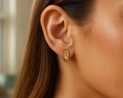 14K Yellow Gold Thick Curb Chain Huggie Hoop Earrings(4.2x12.4mm)