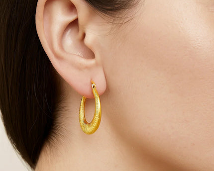 14k Yellow Gold Graduated Round Textured Hoop Earrings