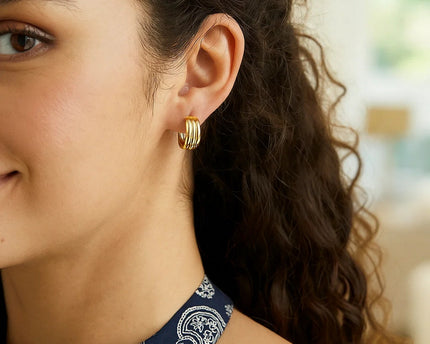 14K Yellow Gold Small Triple Row Round Hoop Earrings (10.00 mm)