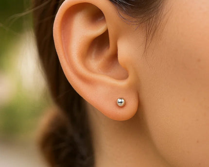 14k White Gold Spherical Stud Earrings (3mm)